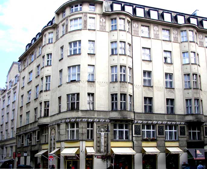 02.jpg